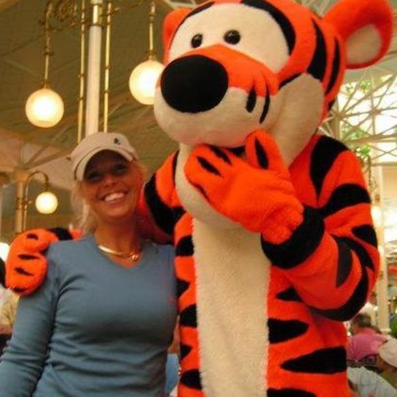 Meet your Posher, Rebecca - Picture 2 of 5